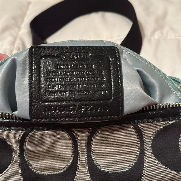 COACH F28918 Crossbody in Used Condition. See stains in Photos. - Picture 7 of 12